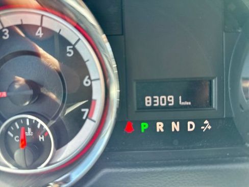 Used 2019 Dodge Grand Caravan SXT FWD image 23