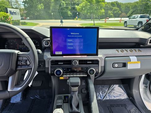 New 2025 Toyota 4Runner Trailhunter AWD/4WD image 20
