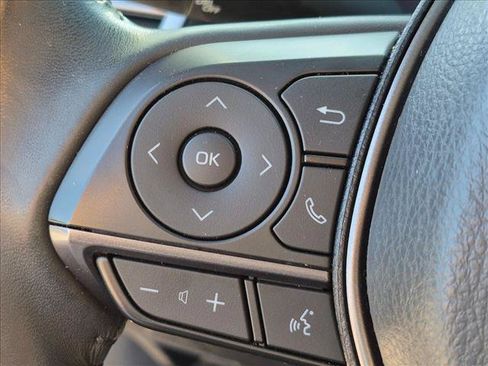 Used 2022 Toyota Camry XSE FWD image 14