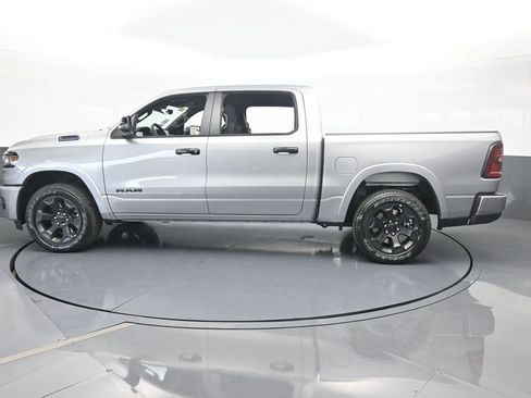 Used 2025 RAM 1500 Big Horn AWD/4WD image 3