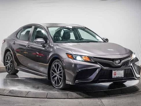 Certified 2023 Toyota Camry SE image 6