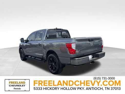 Used 2023 Nissan Titan SV w/ SV Convenience Package AWD/4WD image 5