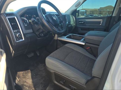 Used 2019 RAM 1500 Classic Warlock image 3