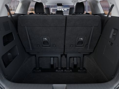 New 2026 Kia Carnival FWD image 19