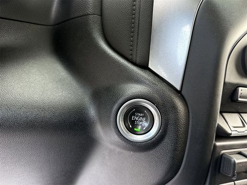 Used 2019 Chevrolet Silverado 1500 RST image 19