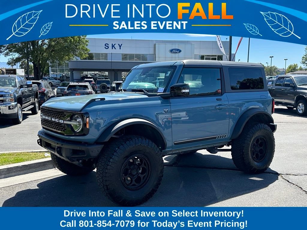 Used 2021 Ford Bronco First Edition AWD/4WD image 1