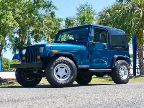 Used 1995 Jeep Wrangler Rio Grande AWD/4WD image 10