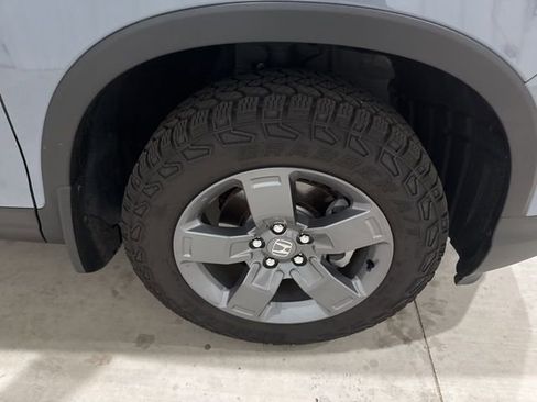Used 2025 Honda Ridgeline TrailSport image 28