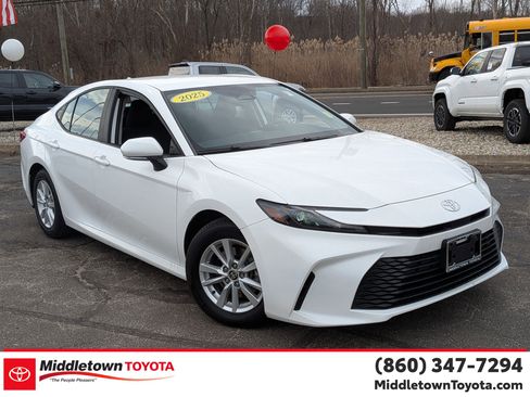 Certified 2025 Toyota Camry LE FWD image 1