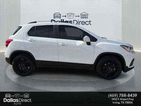 Used 2022 Chevrolet Trax LT w/ Sport Edition image 5