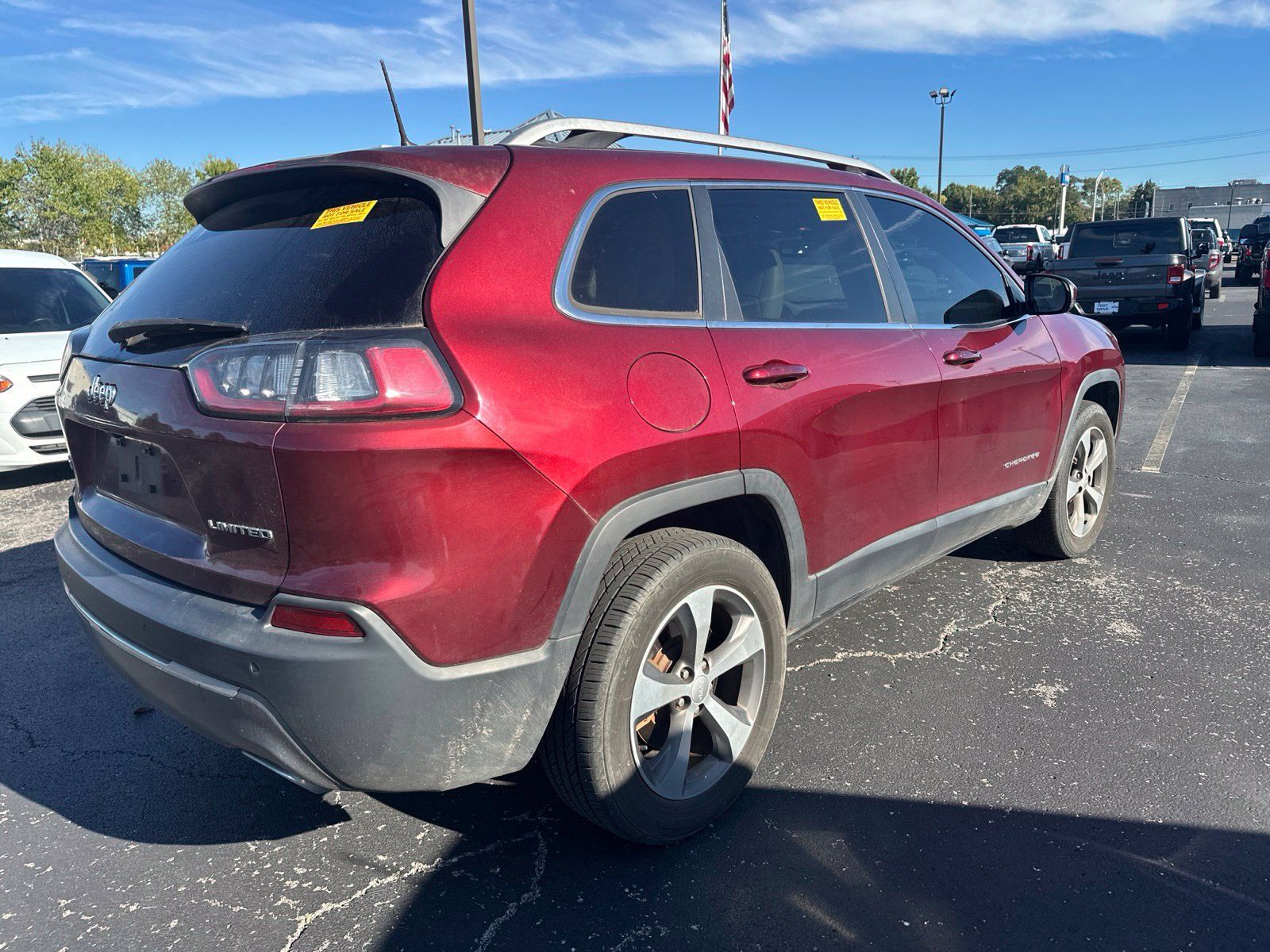 Used 2019 Jeep Cherokee Limited AWD/4WD image 4