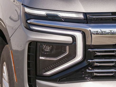 New 2026 Chevrolet Suburban Premier w/ Sun And Tow Package image 4