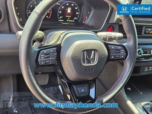 Certified 2025 Honda Pilot Black Edition image 25
