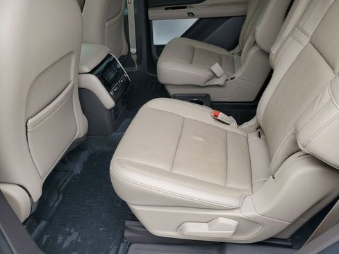 Used 2023 Lincoln Aviator Reserve w/ Equipment Group 201A image 20