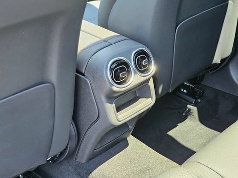 New 2026 Mercedes-Benz GLC 300 4MATIC image 25