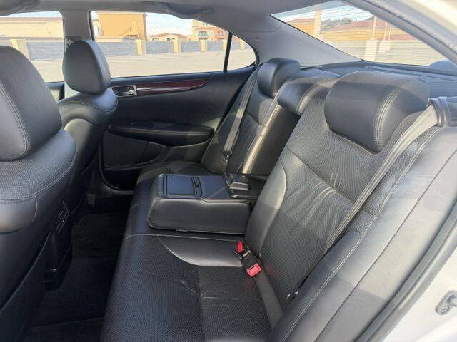 Used 2006 Lexus ES 330 w/ Preferred Accessory Pkg FWD image 8