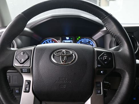 Used 2022 Toyota Tacoma SR5 image 11