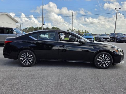 Used 2023 Nissan Altima 2.5 SV FWD image 6