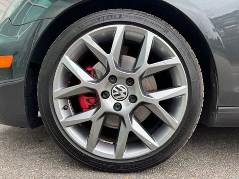 Used 2013 Volkswagen GTI Driver's Edition image 8