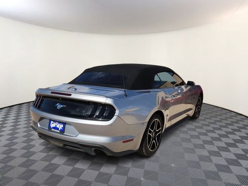 Used 2022 Ford Mustang Premium image 4