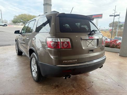 Used 2010 GMC Acadia SLE image 4