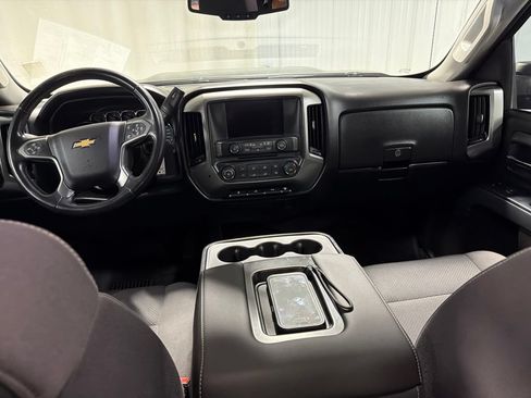 Used 2017 Chevrolet Silverado 2500 LT AWD/4WD image 3