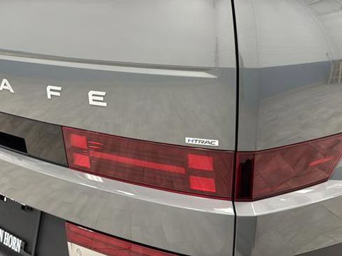 Used 2025 Hyundai Santa Fe Limited image 35