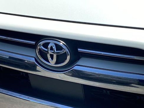Used 2023 Toyota 4Runner Limited AWD/4WD image 28