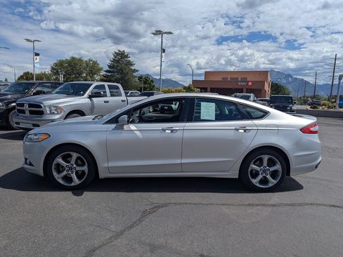 Used 2016 Ford Fusion SE AWD/4WD image 8