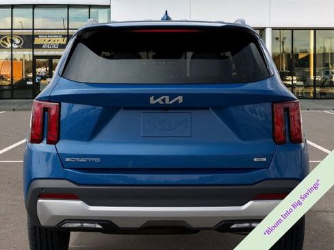 New 2026 Kia Sorento EX image 13