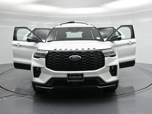 New 2026 Ford Explorer ST-Line RWD image 31