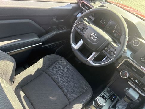 Used 2026 Toyota 4Runner SR5 image 14