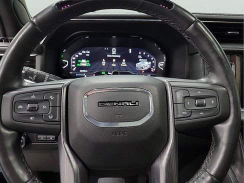 Used 2023 GMC Yukon Denali Ultimate image 19