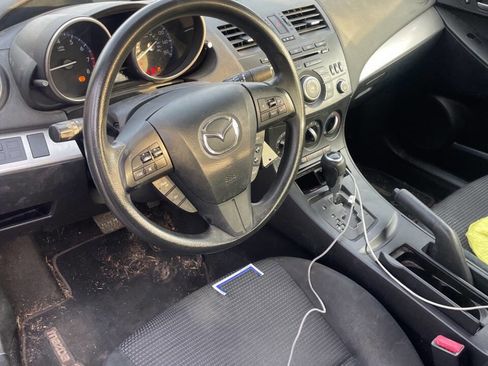 Used 2013 MAZDA MAZDA3 i Sport FWD image 10
