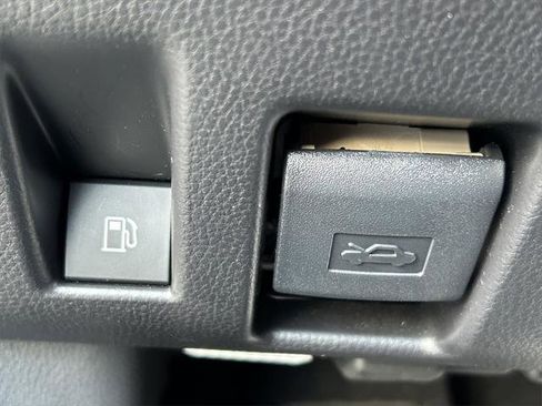 Certified 2025 Toyota RAV4 LE image 19