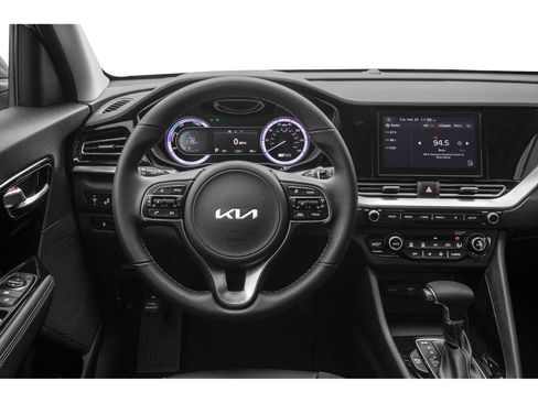 Certified 2022 Kia Niro LXS image 4