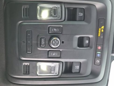 Used 2021 Chevrolet Tahoe RST w/ Luxury Package image 27