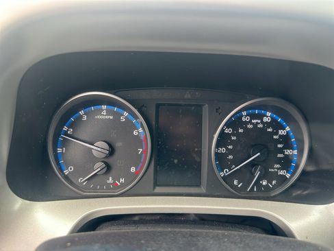 Used 2018 Toyota RAV4 XLE image 11