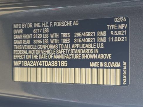 Used 2026 Porsche Cayenne Coupe AWD/4WD image 38