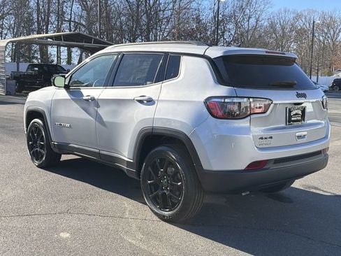 New 2026 Jeep Compass Latitude AWD/4WD image 10