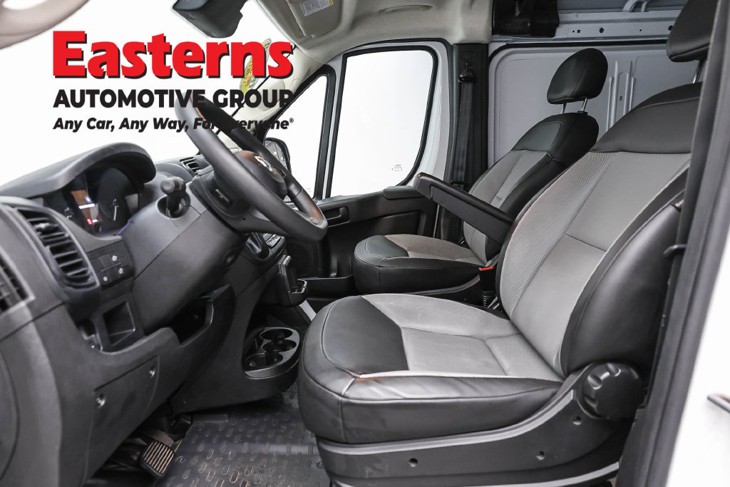 Used 2025 RAM ProMaster 2500 w/ Convenience Group FWD image 14