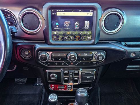 Used 2022 Jeep Gladiator Rubicon w/ LED Lighting Group image 23