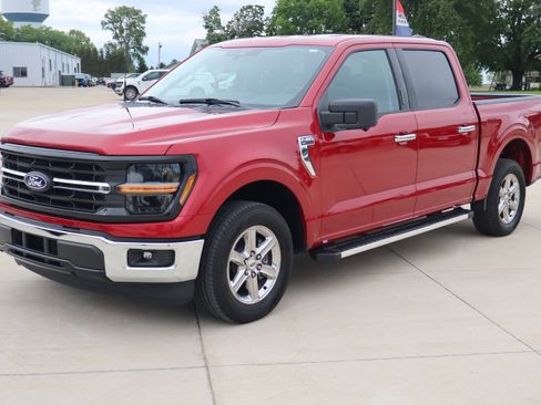 Used 2024 Ford F150 XLT w/ Mobile Office Package RWD image 2