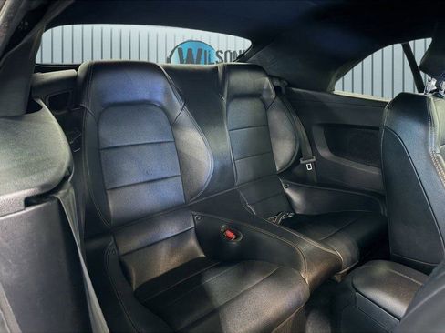 Used 2022 Ford Mustang Premium image 7