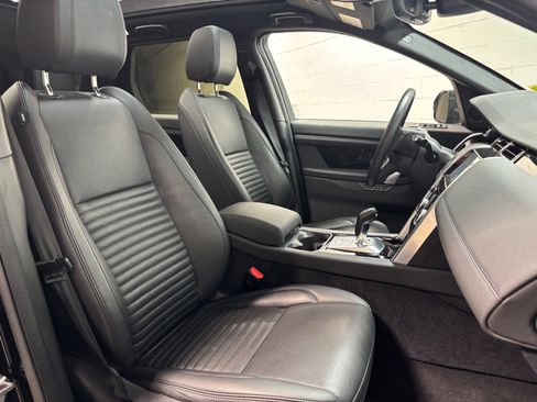 Used 2023 Land Rover Discovery Sport SE AWD/4WD image 31