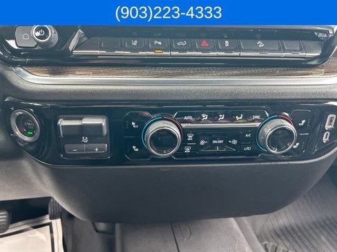 Used 2024 Chevrolet Silverado 2500 LT AWD/4WD image 32