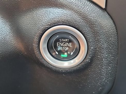 Used 2022 Chevrolet Silverado 2500 LT w/ Convenience Package AWD/4WD image 33