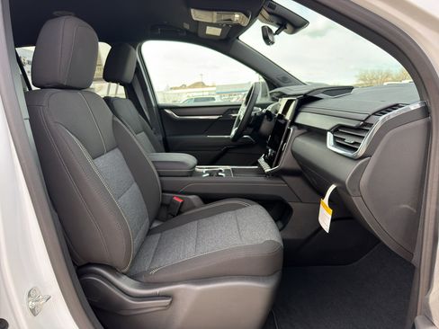 New 2026 GMC Acadia Elevation w/ Black Edition AWD/4WD image 29