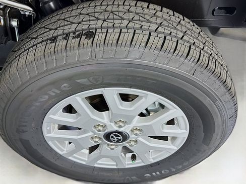 New 2026 Toyota Tacoma SR5 image 31