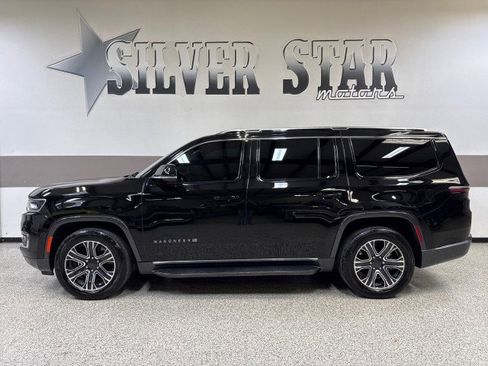 Used 2022 Jeep Wagoneer Series III w/ Rear Seat Video Group 1 image 1